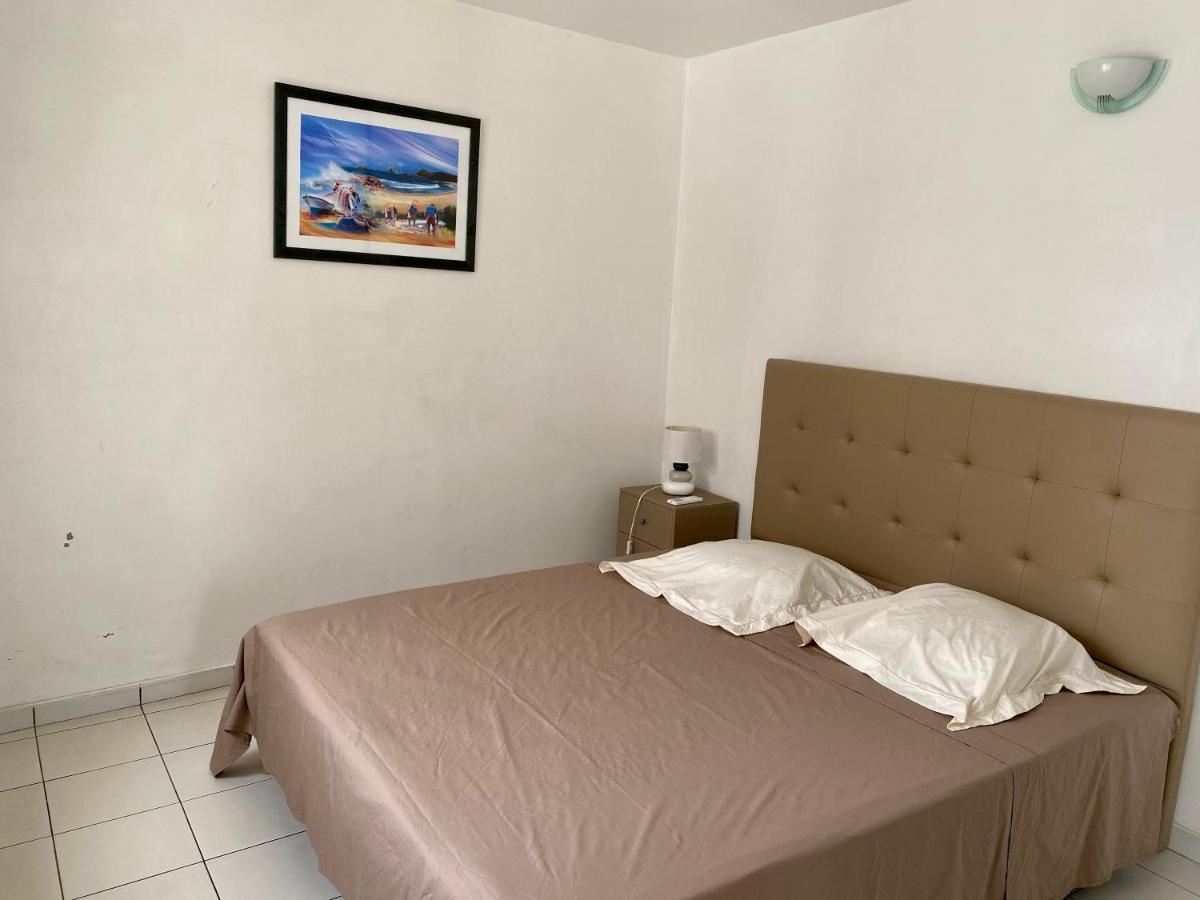 Appartement Bord De Mer Sainte-Anne  Exterior photo